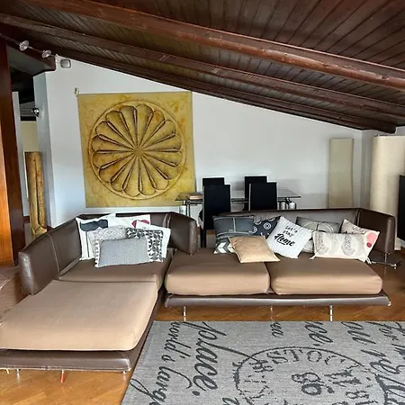 Amala, Luxury Pool Loft 아파트 산니콜라라스트라다