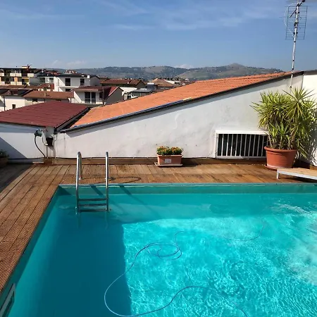 아파트 Amala, Luxury Pool Loft 산니콜라라스트라다